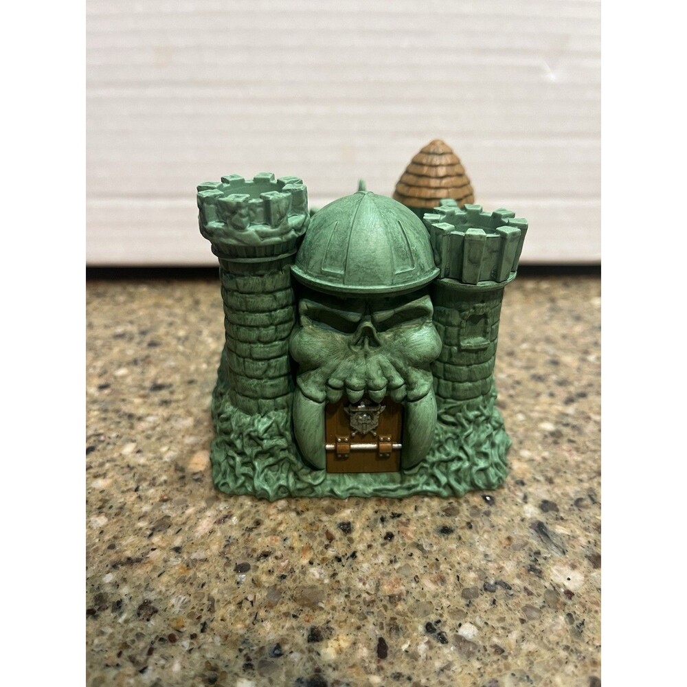 2021 Hallmark Ornament Castle Grayskull  He-Man & Masters of the Universe - Picture 8 of 13